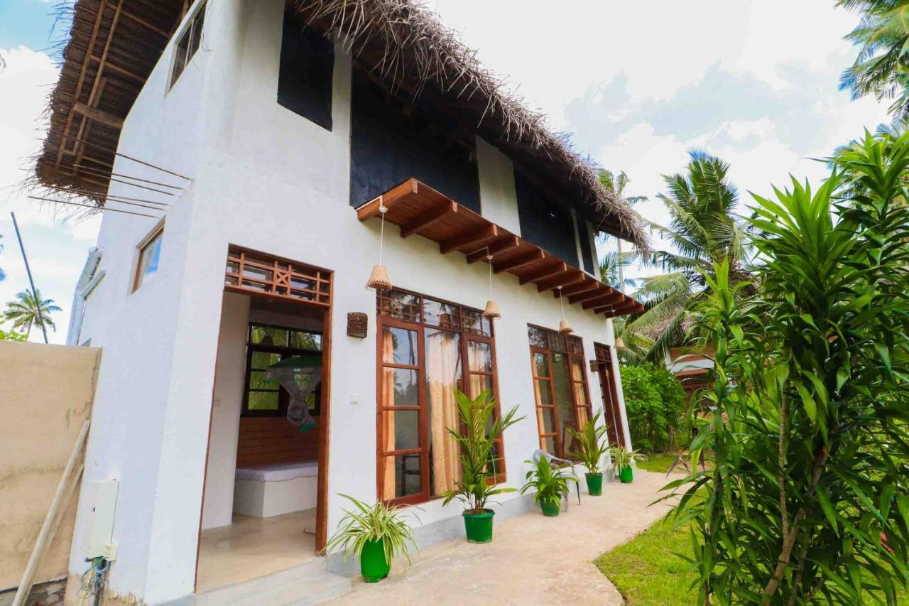 Milkyway Holiday Resort Unawatuna Exterior foto